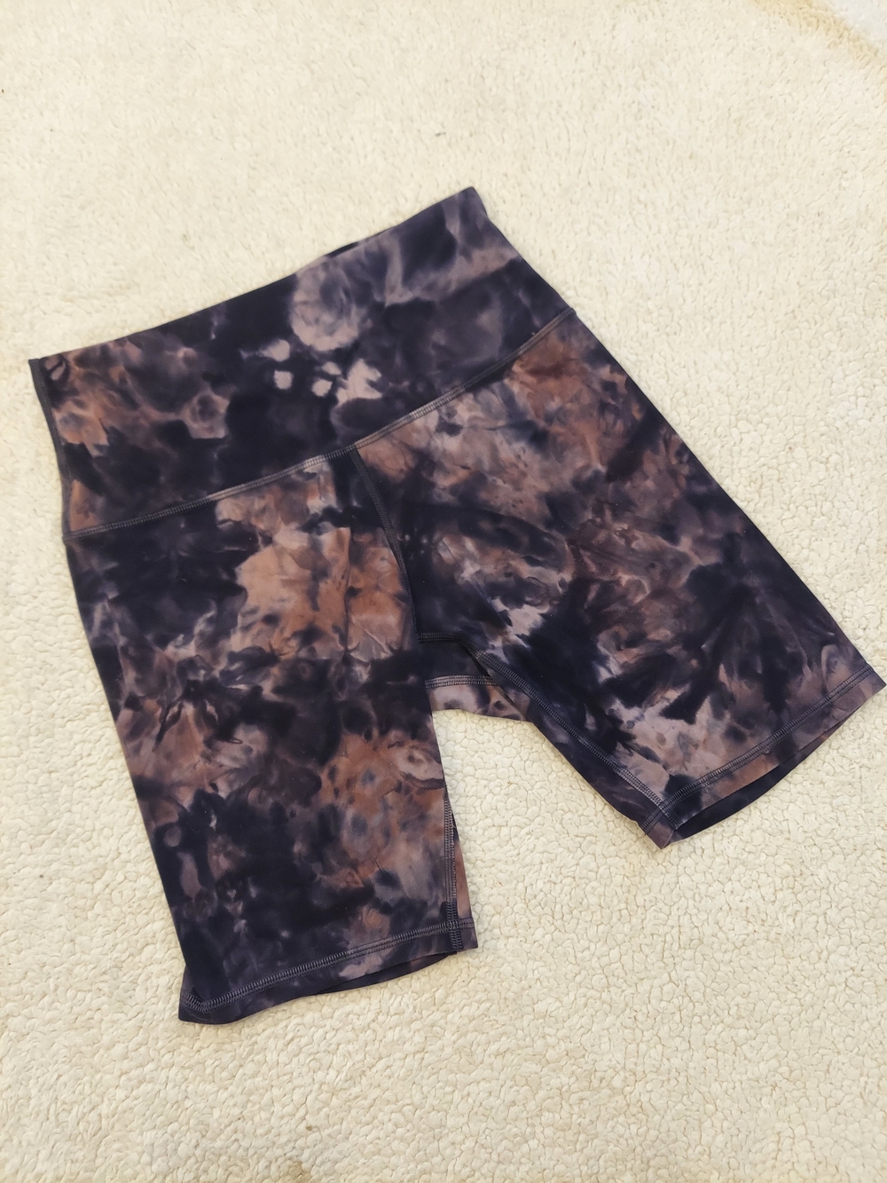 Lululemon Women’s Tie-Dye Diamond Graphite Pink And Grey Shorts See Size Note